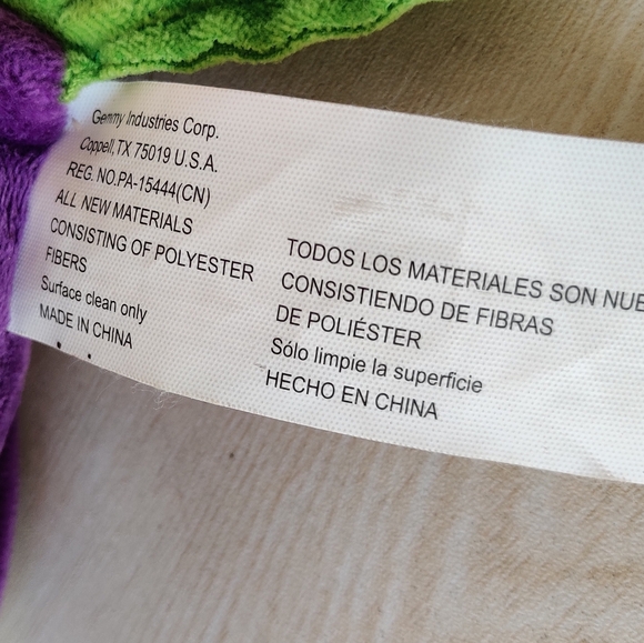 Halloween Decor Animated Piranha Home Accent - Picture 8 of 10